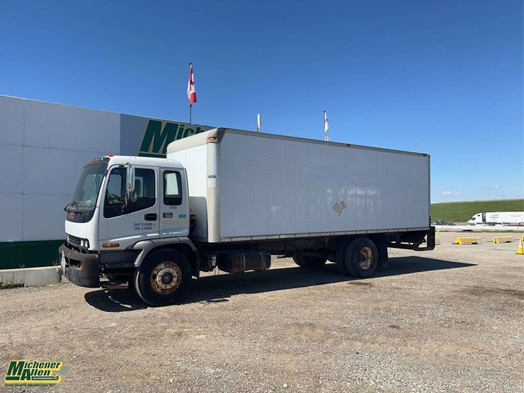 2007-gmc-t7500-image-1