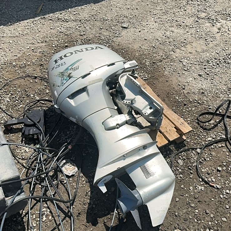 LOT#--HONDA FOUR STROKE BOAT MOTOR