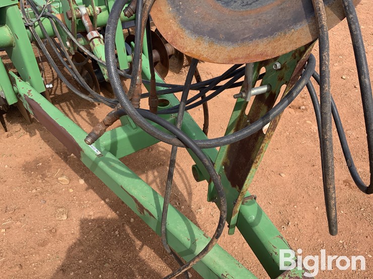 john-deere-726-image-10