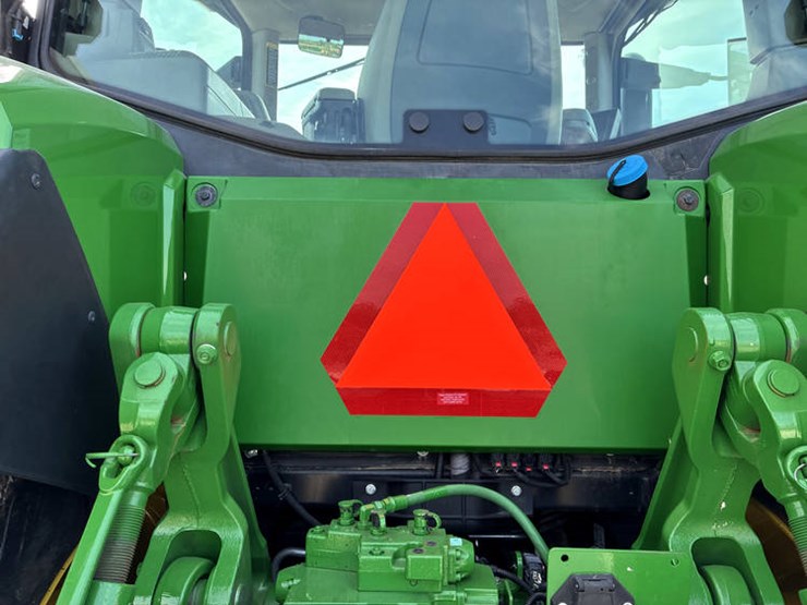 2022-john-deere-8r-310-image-29