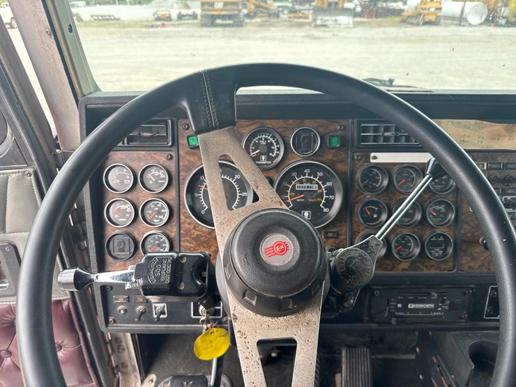 1994-kenworth-t600-image-42