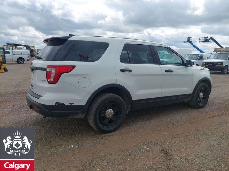 2018-ford-explorer-image-4