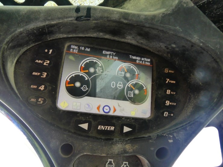 2012-bobcat-s850-image-16