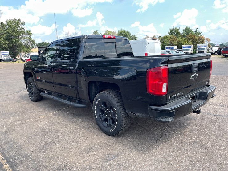2018-chevrolet-silverado-1500-z71-image-4