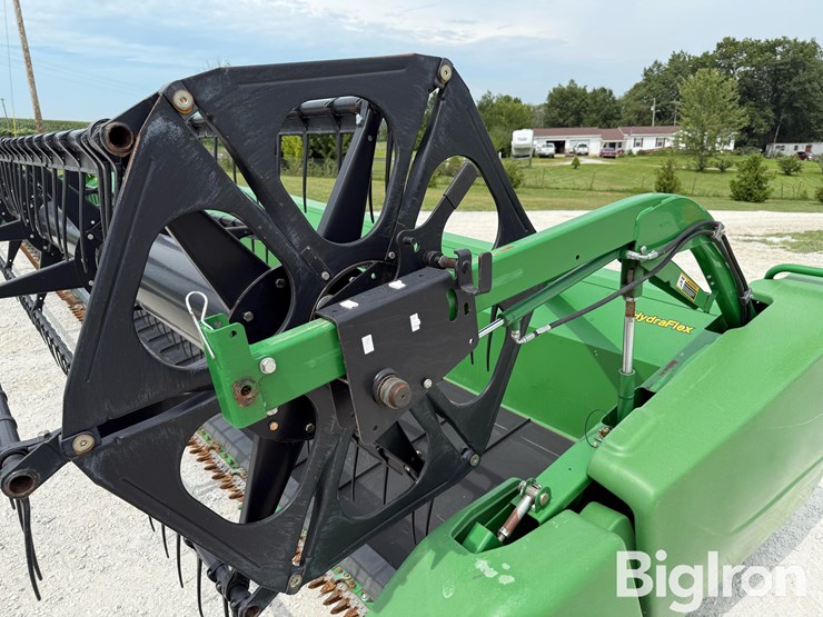 2013-john-deere-635fd-image-9