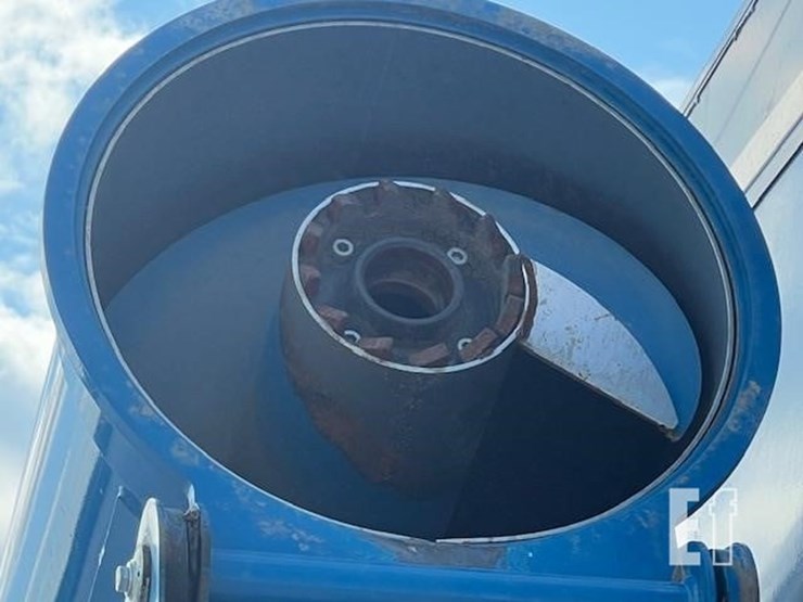 2023-kinze-1121-image-15