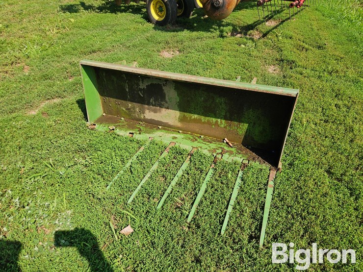 john-deere-158-image-1
