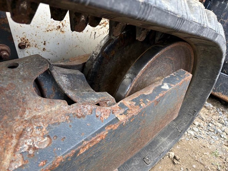 2020-bobcat-t66-image-13