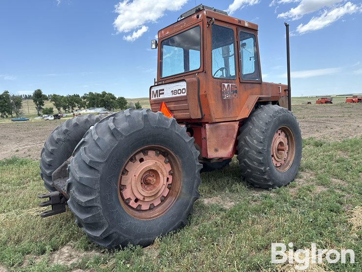 1972-massey-ferguson-1800-image-5