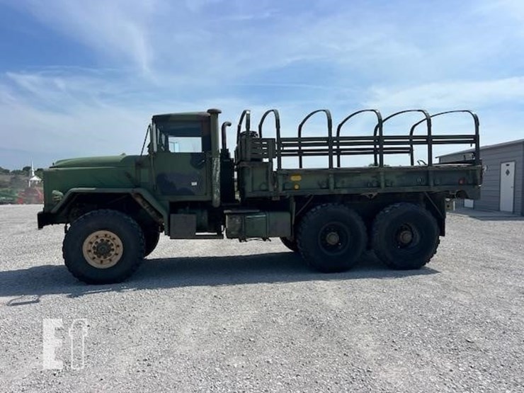 am-general-m923-image-2