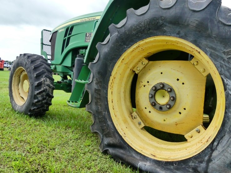 2013-john-deere-6105d-image-8
