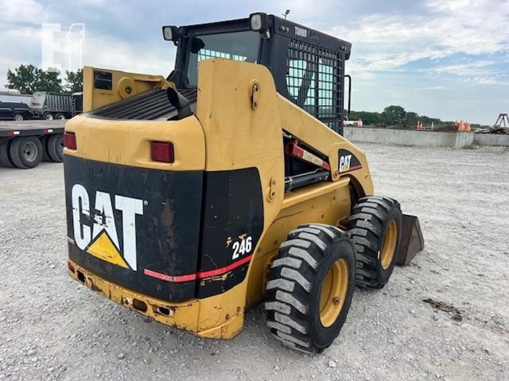 caterpillar-246-image-3