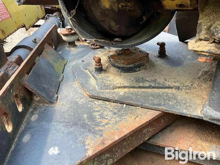 john-deere-246-image-19