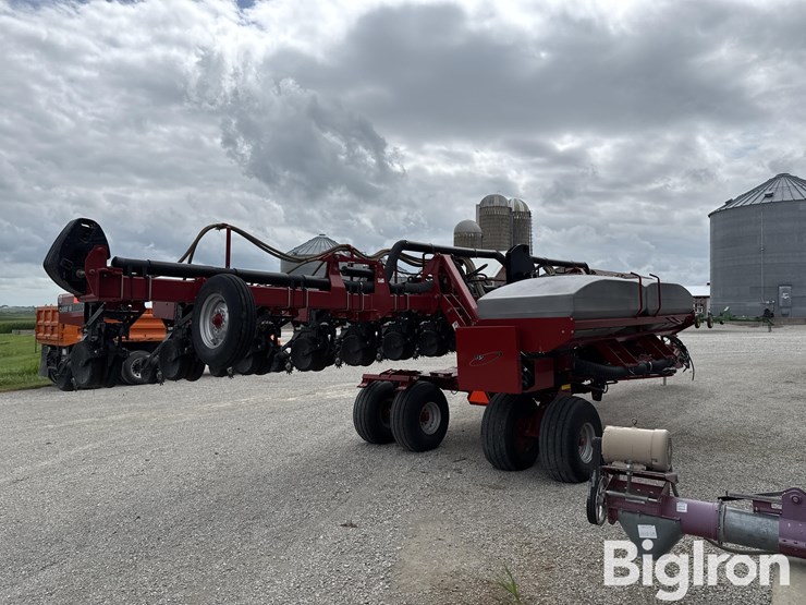 case-ih-1200-image-5