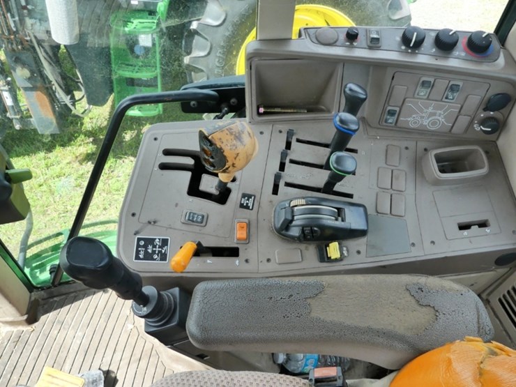 john-deere-6115m-image-10