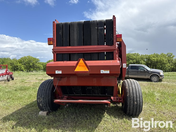 2012-new-holland-br7090-image-6
