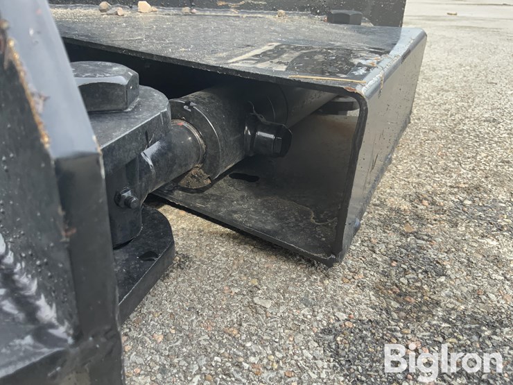 2025-kit-containers-qt-tp-skid-steer-tree/post-puller-image-15
