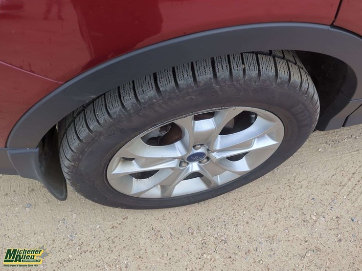 2013-ford-escape-sel-image-29