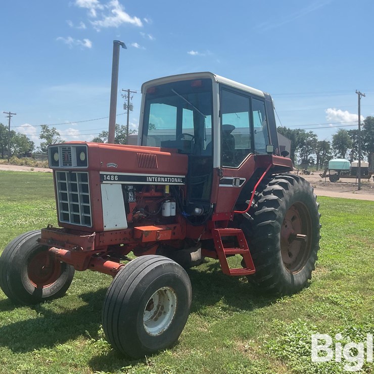 1977 INTERNATIONAL 1486