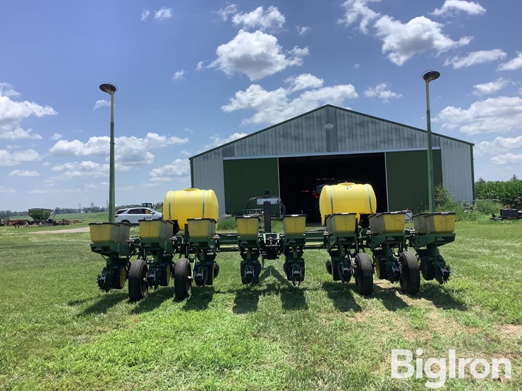 john-deere-7000-image-6