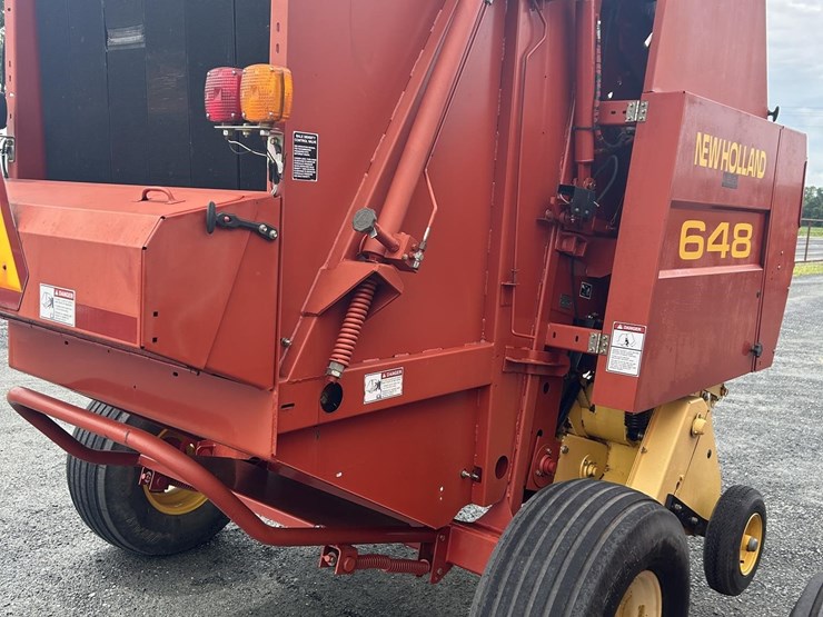 new-holland-648-image-6