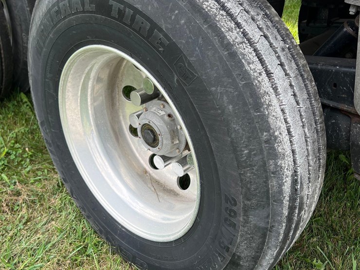 2024-axle-dump-trailer-image-9
