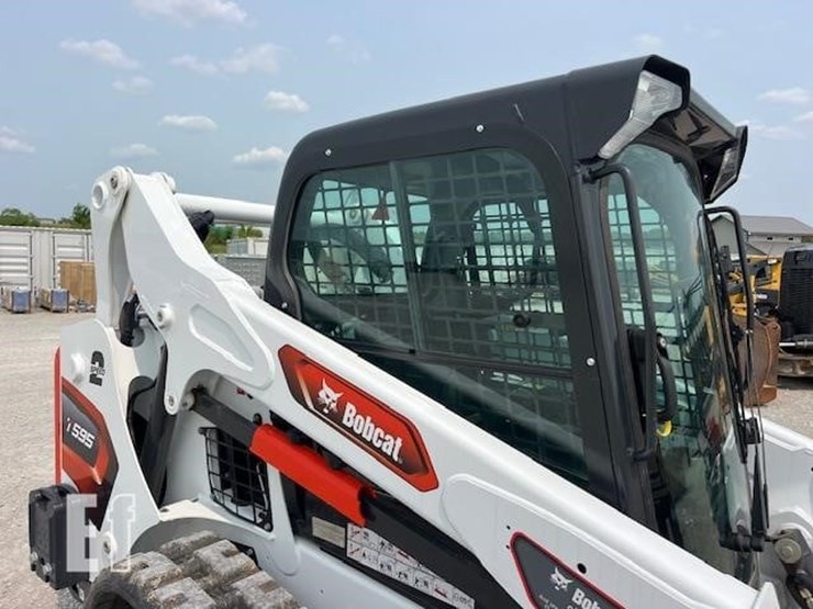 2024-bobcat-t595-image-13