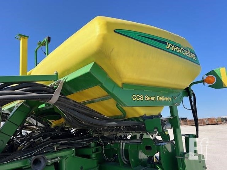 2009-john-deere-1770nt-image-59
