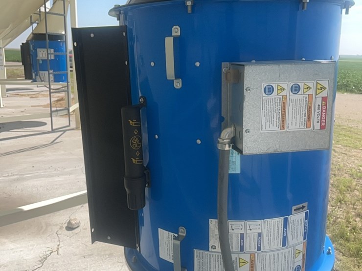 concept-7,500-bu.-hopper-bin-with-agi-grainguard-bin-fan,-10-hp-3-phase-electric-motor-image-38
