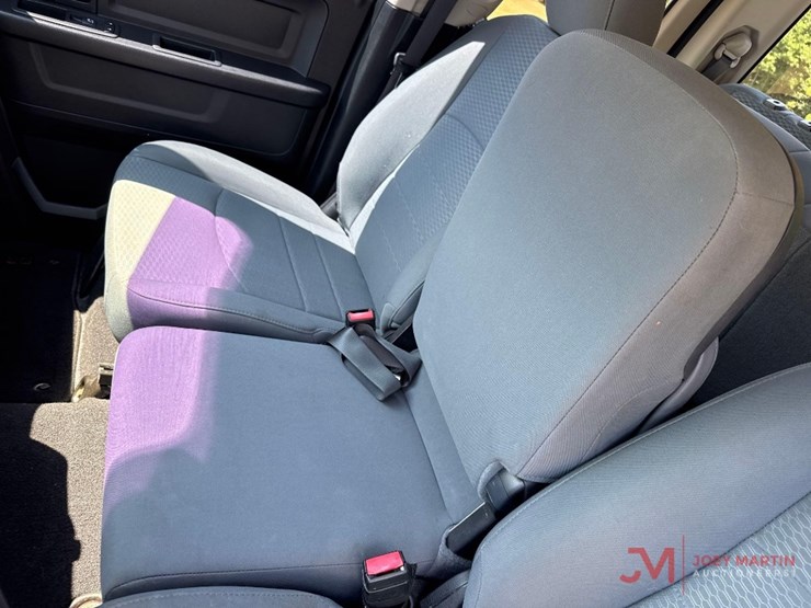 2019-dodge-ram-1500-image-24