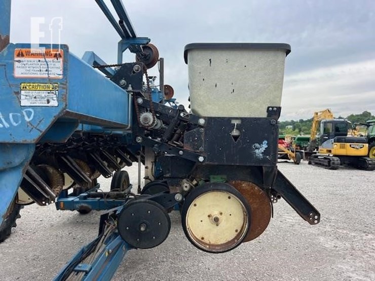 kinze-2600-image-10