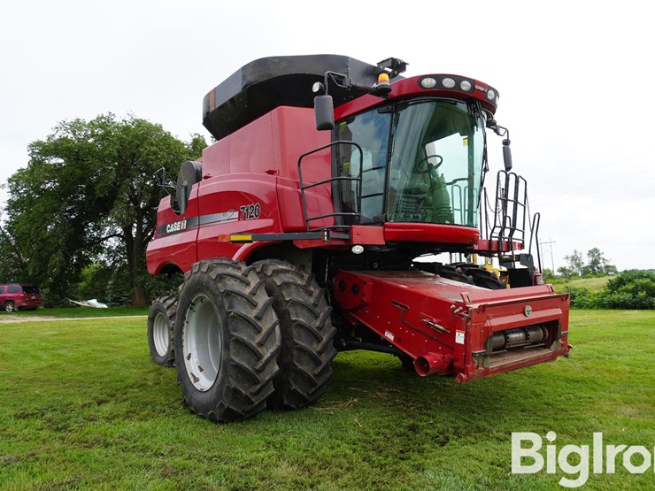 2010-case-ih-7120-image-3