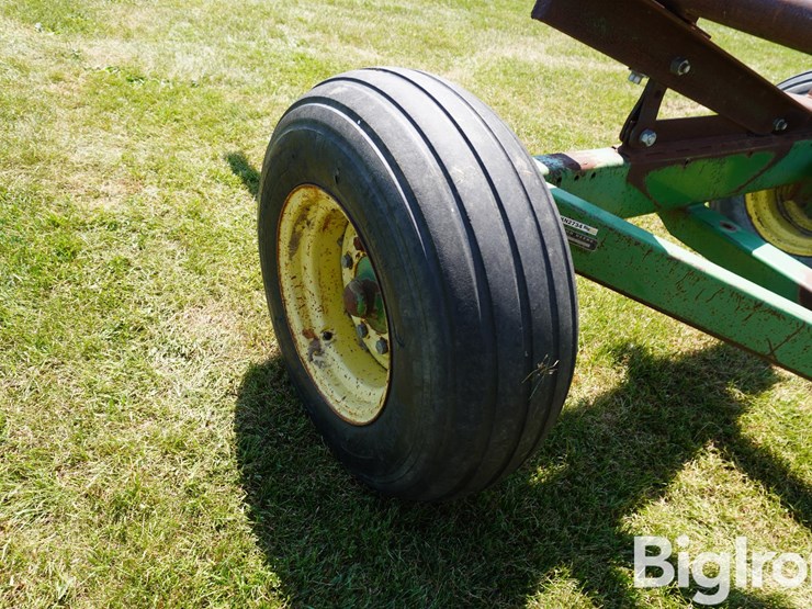 john-deere-24-image-19