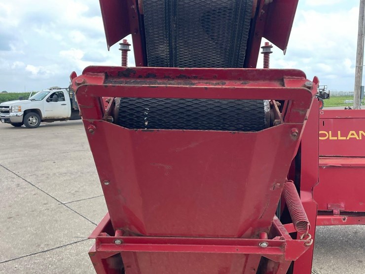 new-holland-311-image-23