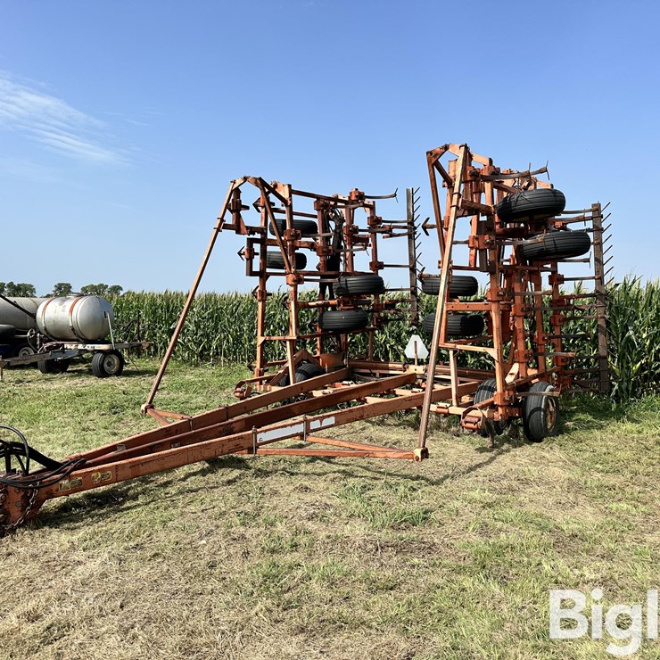 ALLIS-CHALMERS 1400