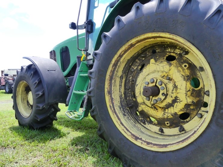 john-deere-7520-image-7