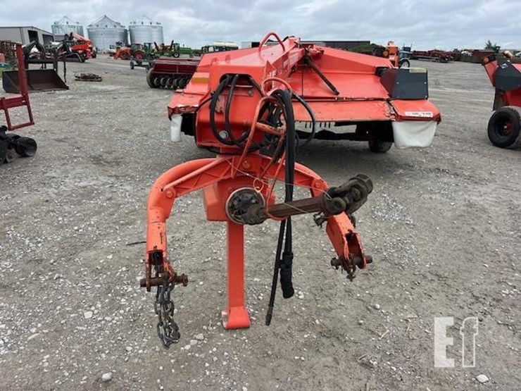 2013-kuhn-fc353gc-image-11