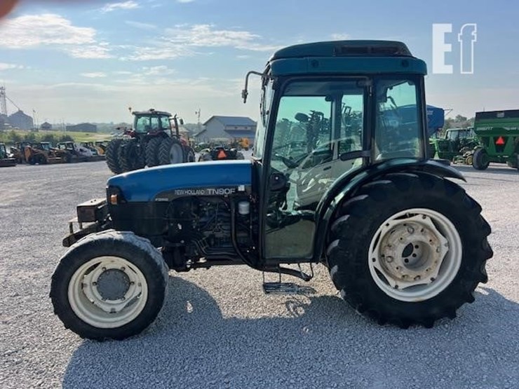 new-holland-tn90f-image-6