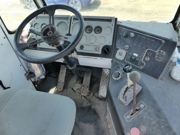 2006-capacity-tj7000-image-9