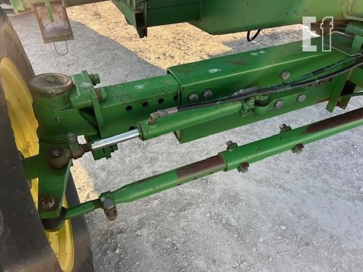 1988-john-deere-8820-titan-ii-image-41