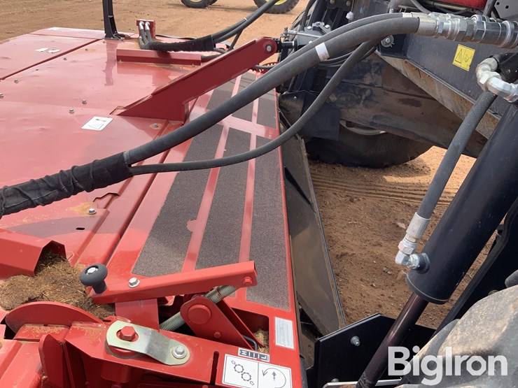 2019-case-ih-wd2104-image-14