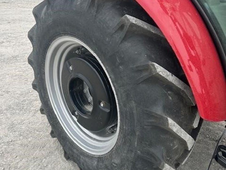 2021-case-ih-farmall-75a-image-13
