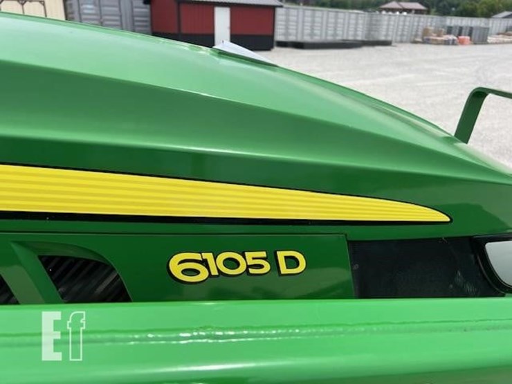 john-deere-6105d-image-21
