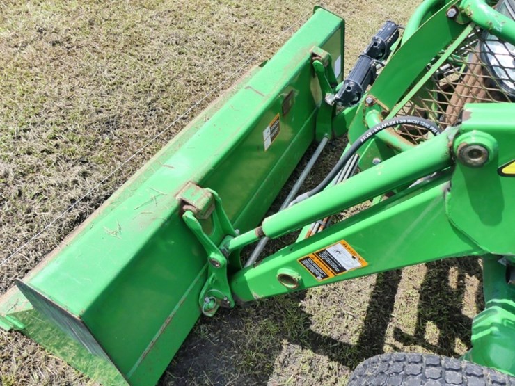 john-deere-3033r-image-9