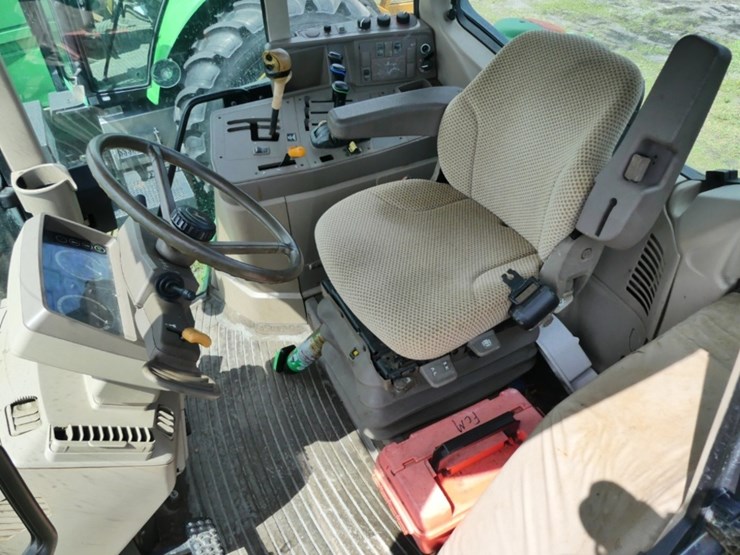 2014-john-deere-6125m-image-9