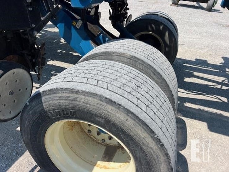2008-kinze-3800sds-image-55