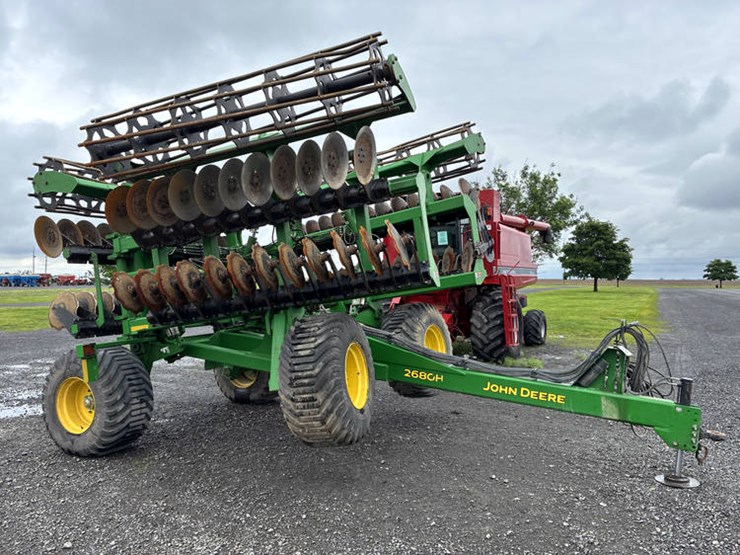 2020-john-deere-2680h-image-8