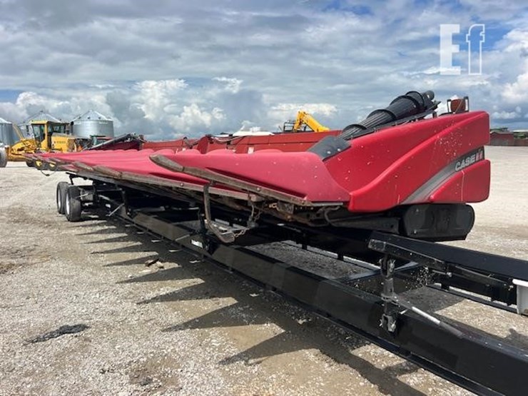 2011-case-ih-3412-image-1
