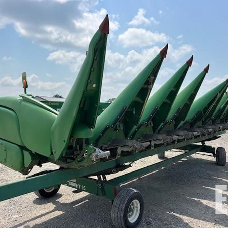 2009 JOHN DEERE 608C