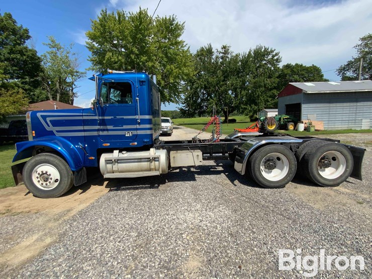 1985-freightliner-flc120-image-8